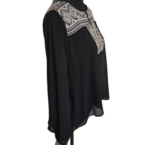 Monteau Womens Black Embroidered Long Sleeve Semi Sheer Blouse Size Medium - Picture 4 of 11